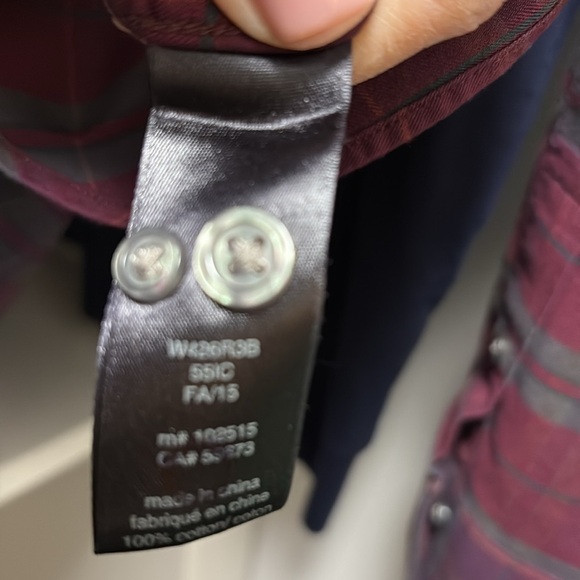 John Varvatos Button Down Peace logo - Picture 8 of 10